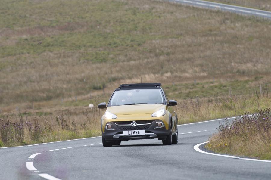  Vauxhall Adam Rocks Air 2014 года  (фото 21 из 94)